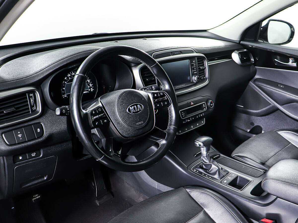 Купить Kia Sorento с пробегом. Фото: #13