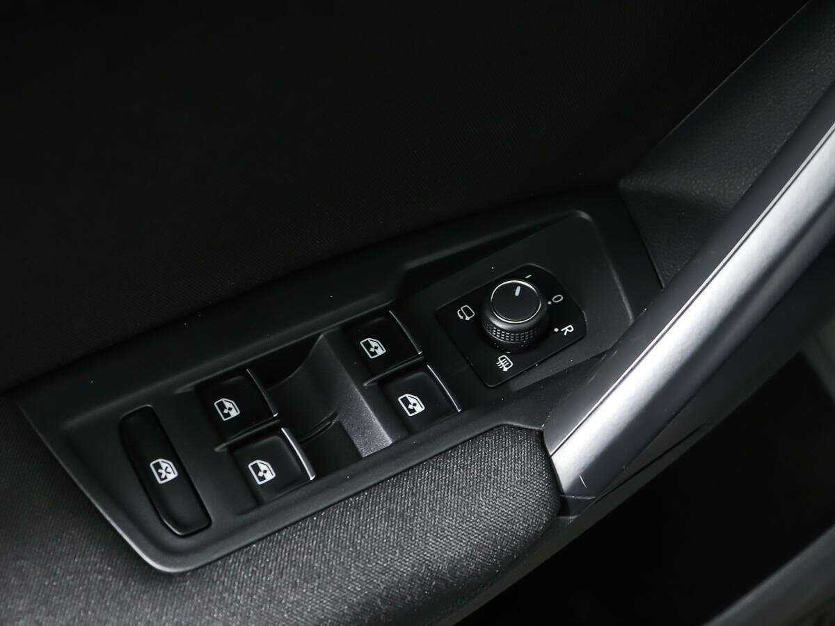 Купить Volkswagen Tiguan с пробегом. Фото: #15