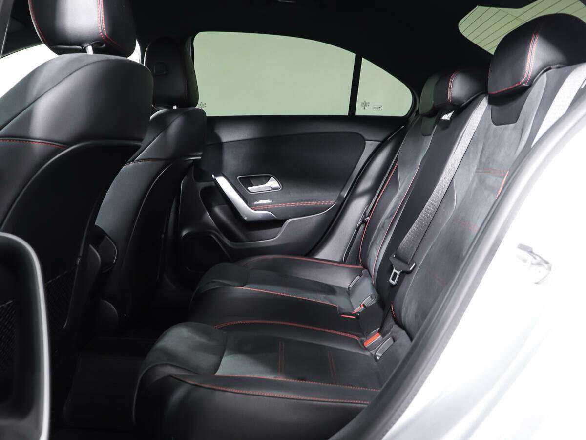 Купить Mercedes-Benz A-Класс с пробегом. Фото: #8