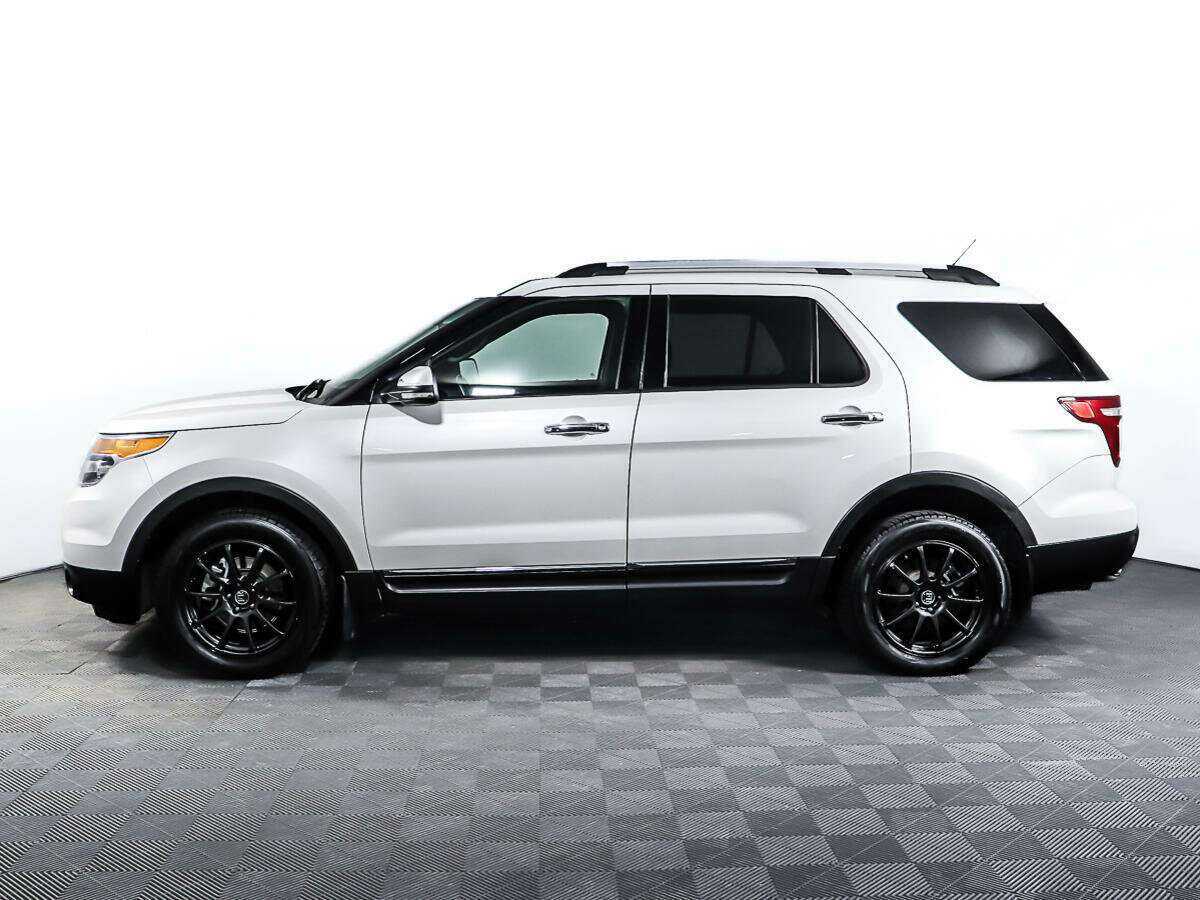 Купить Ford Explorer с пробегом. Фото: #7