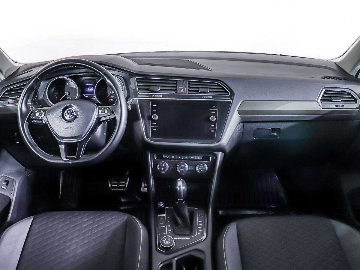 Купить Volkswagen Tiguan с пробегом. Фото: #10