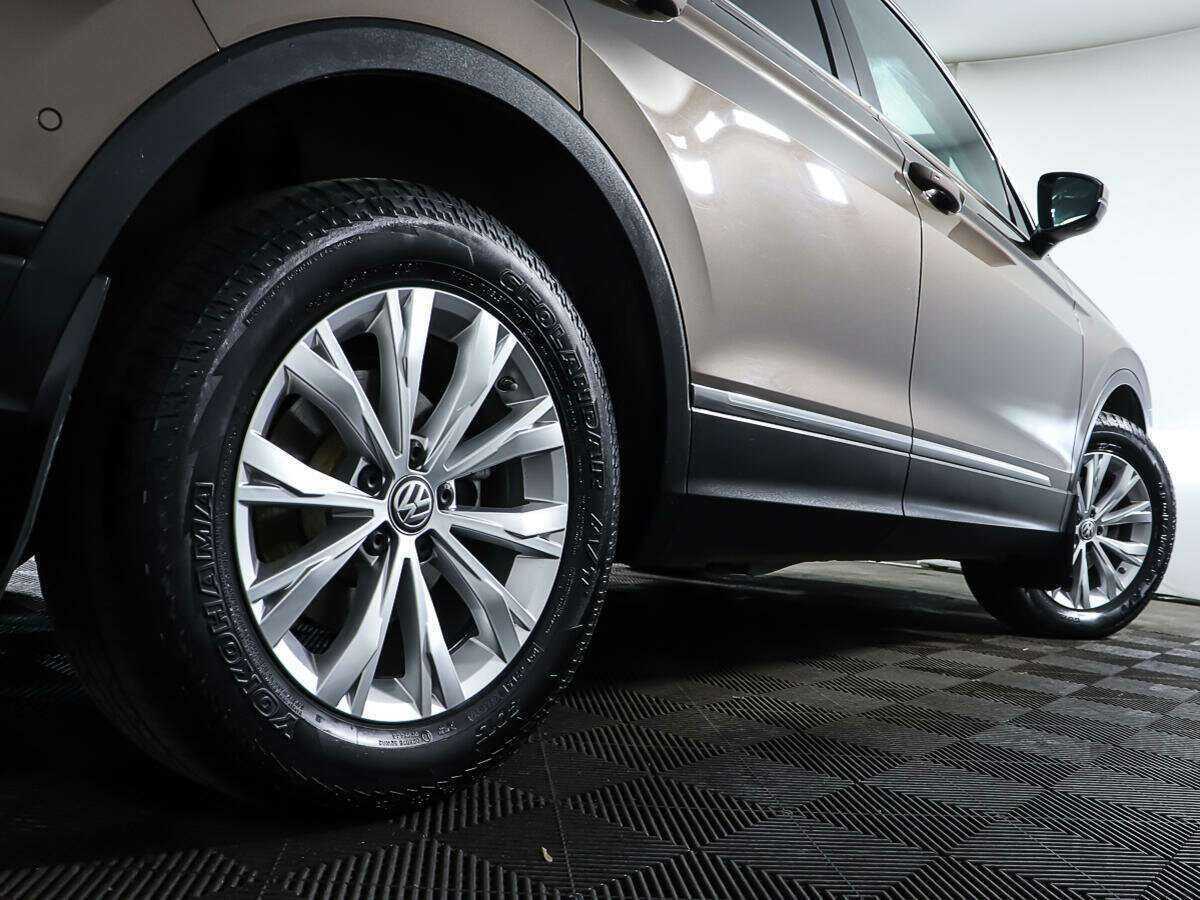 Купить Volkswagen Tiguan с пробегом. Фото: #21