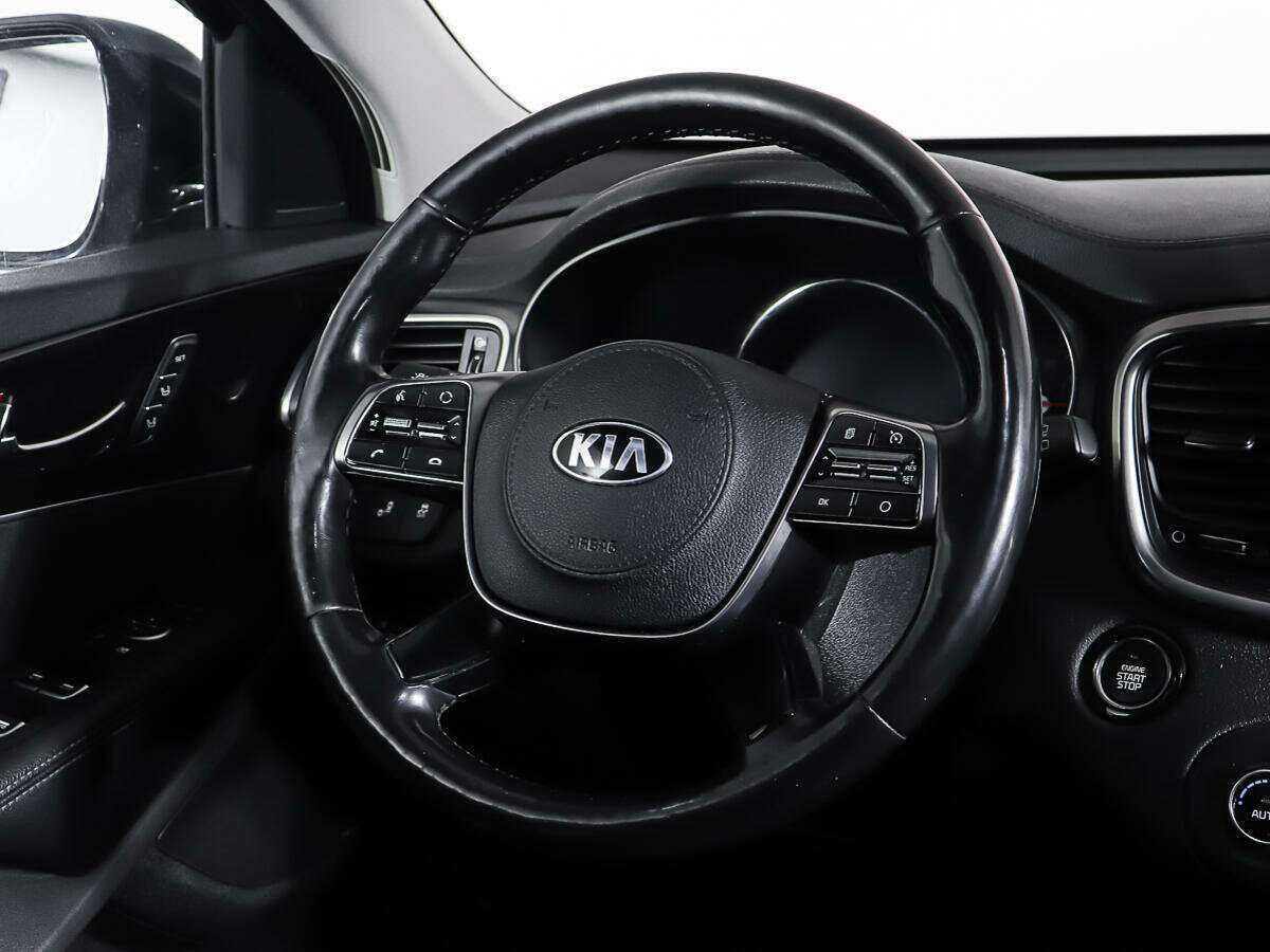 Купить Kia Sorento с пробегом. Фото: #16