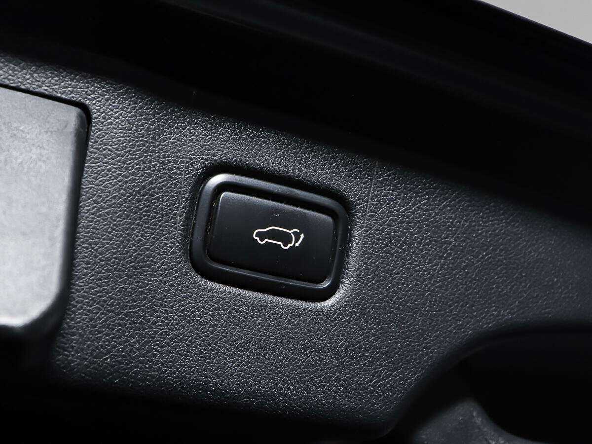 Купить Kia Sorento с пробегом. Фото: #18