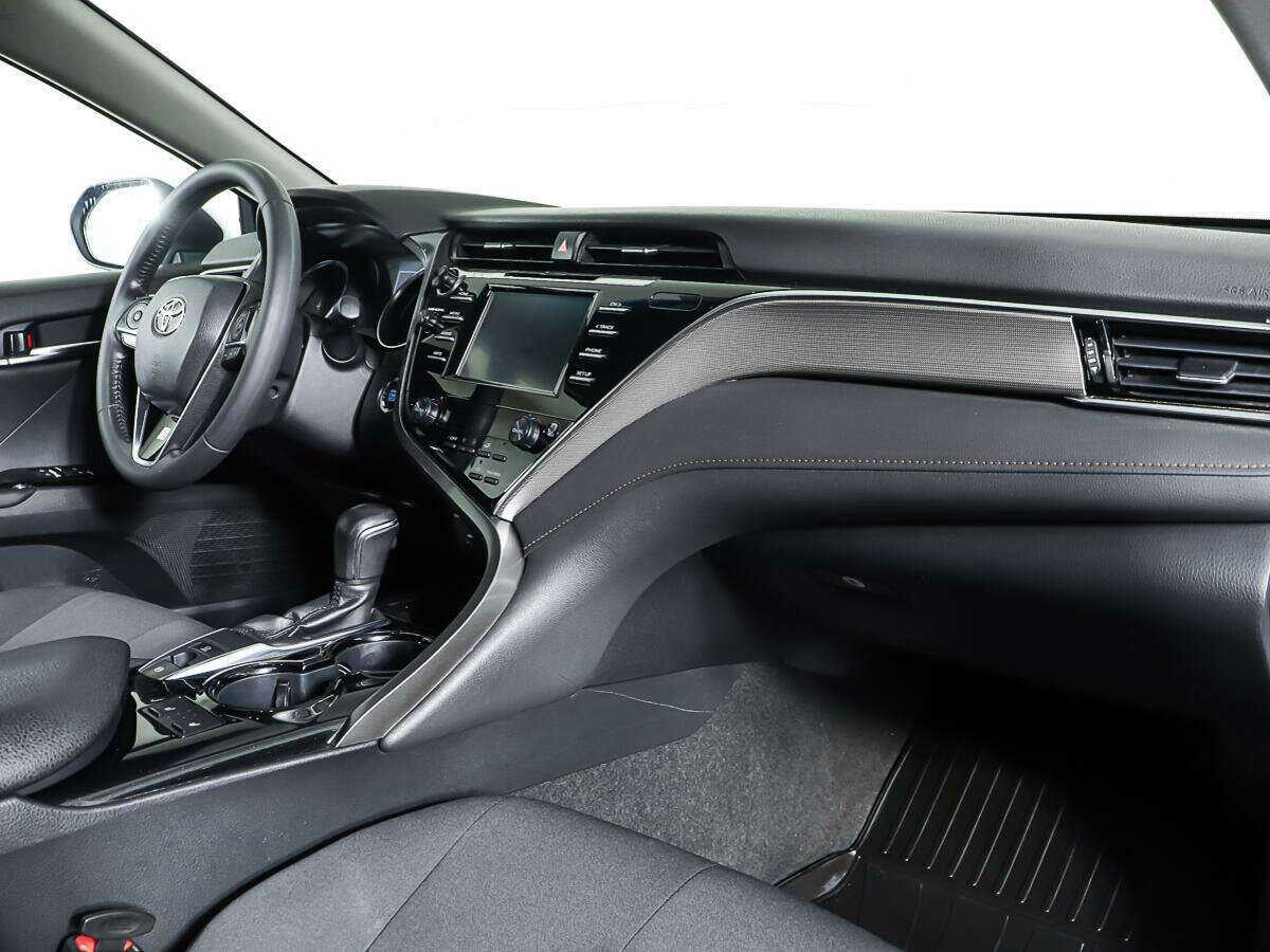 Купить Toyota Camry с пробегом. Фото: #8