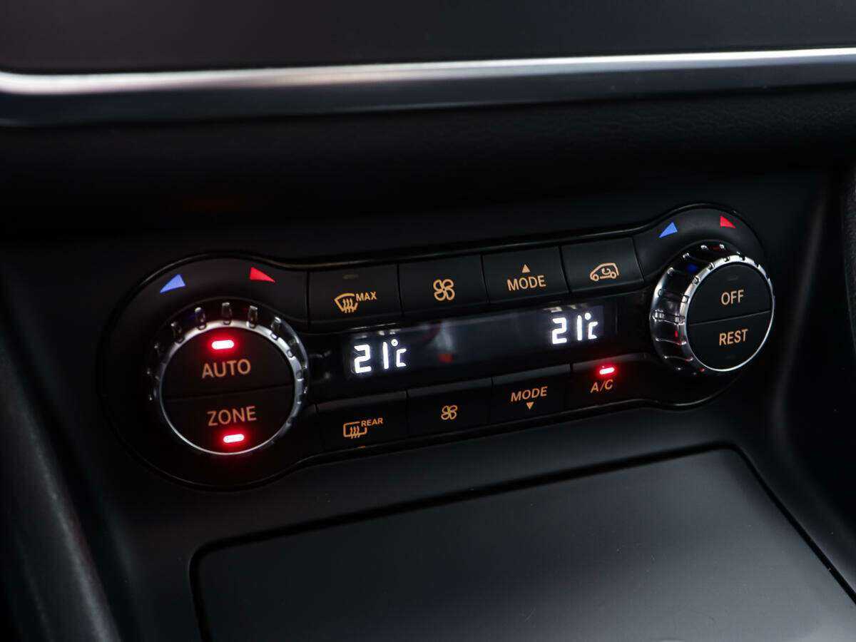 Купить Mercedes-Benz CLA с пробегом. Фото: #13