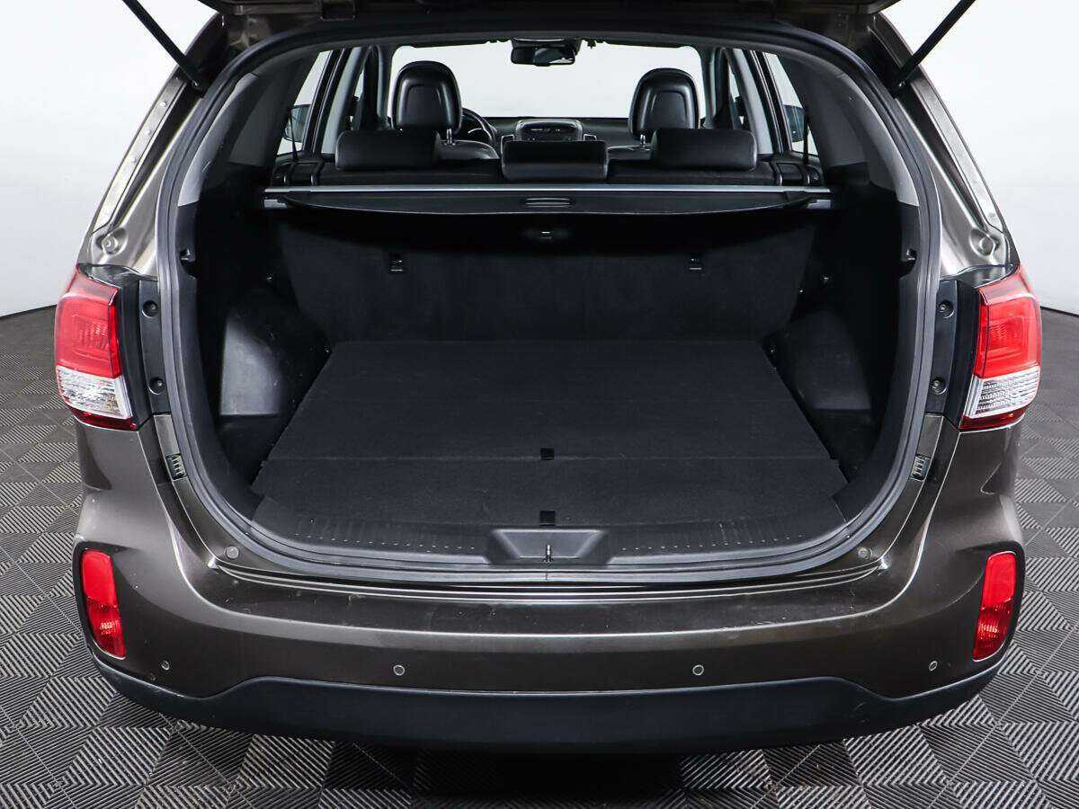 Купить Kia Sorento с пробегом. Фото: #8