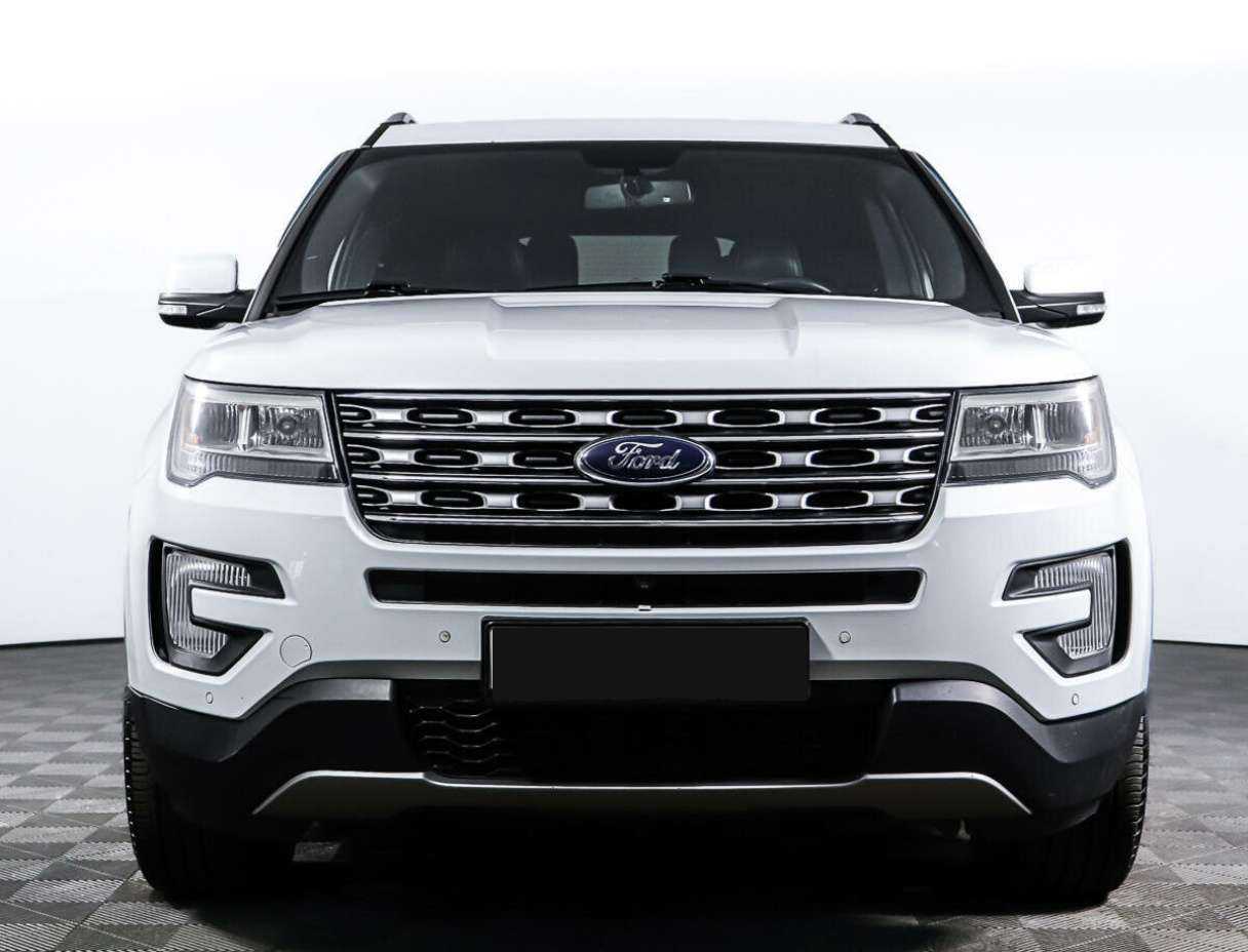 Купить Ford Explorer с пробегом. Фото: #1