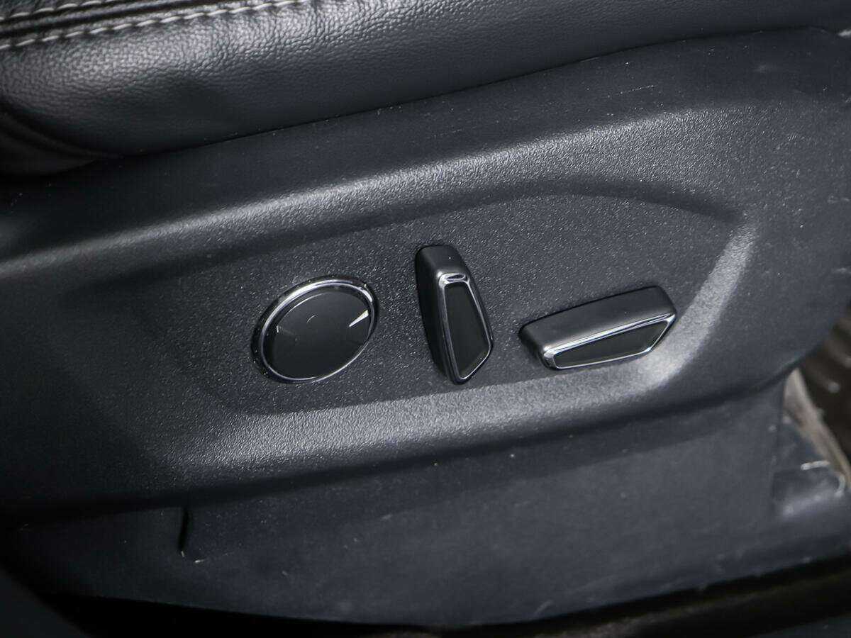 Купить Ford Explorer с пробегом. Фото: #13