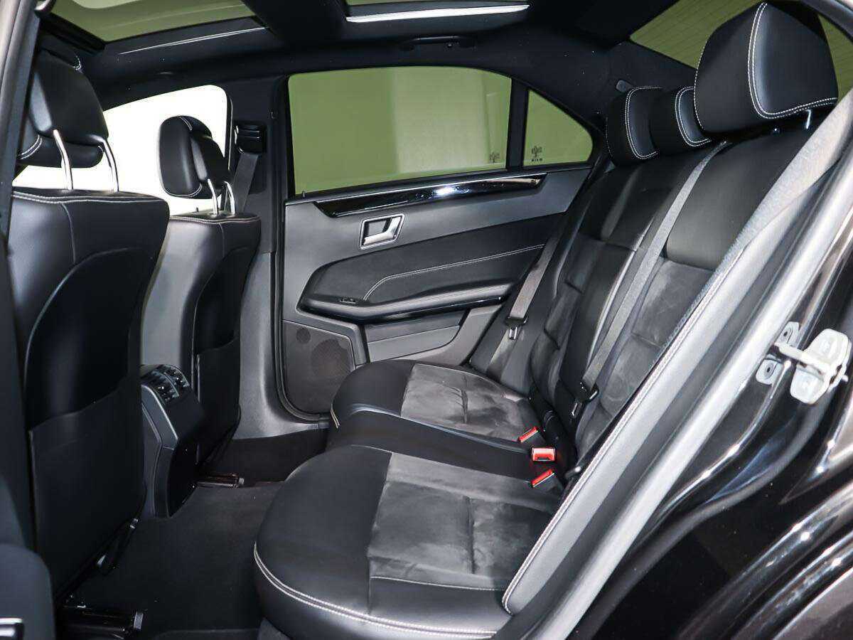 Купить Mercedes-Benz E-Класс с пробегом. Фото: #9