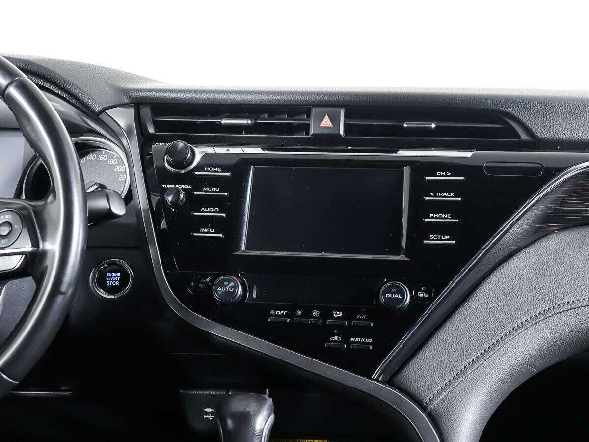 Купить Toyota Camry с пробегом. Фото: #11