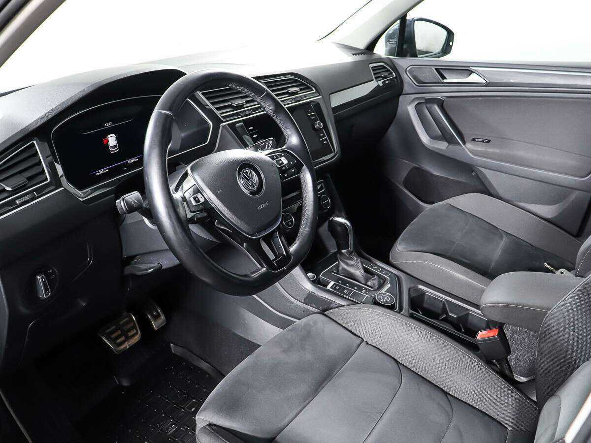 Купить Volkswagen Tiguan с пробегом. Фото: #12