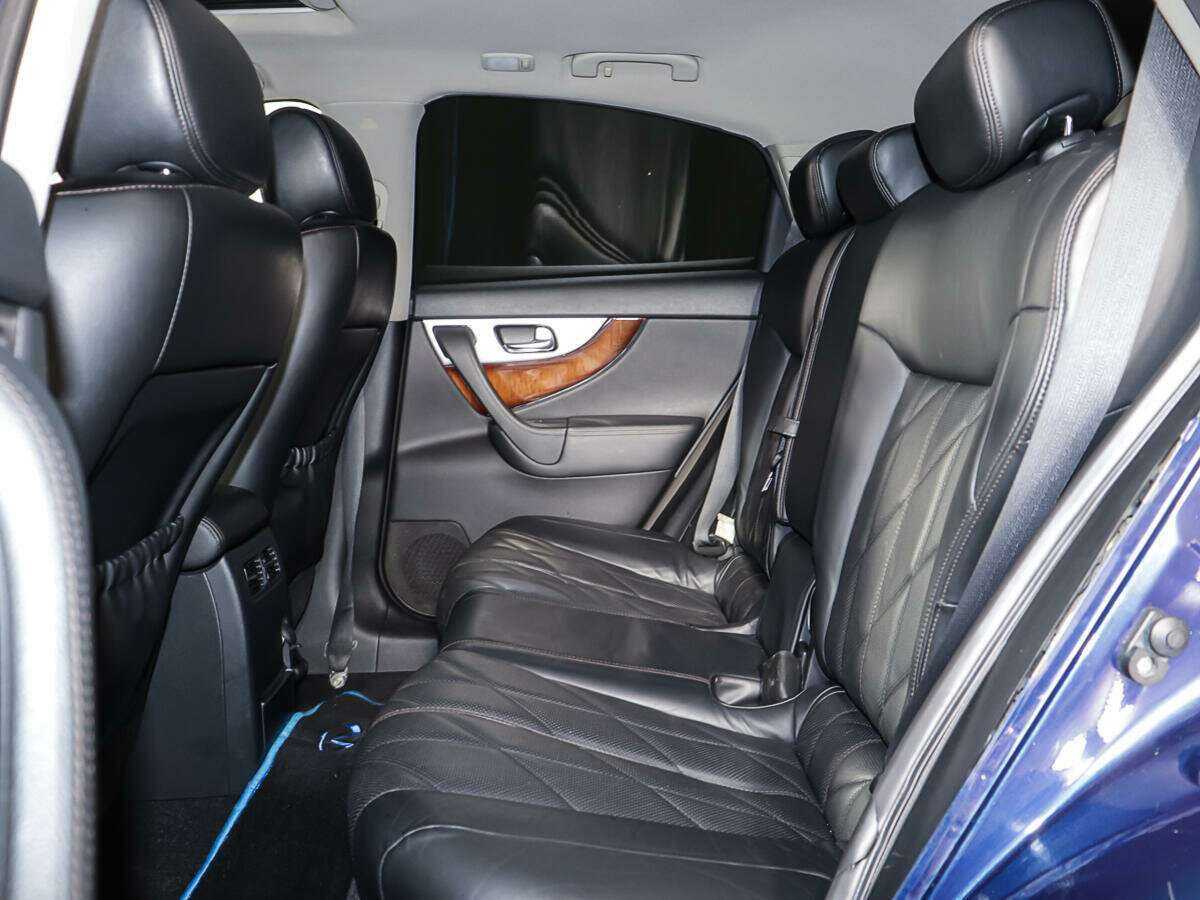 Купить Infiniti FX с пробегом. Фото: #9