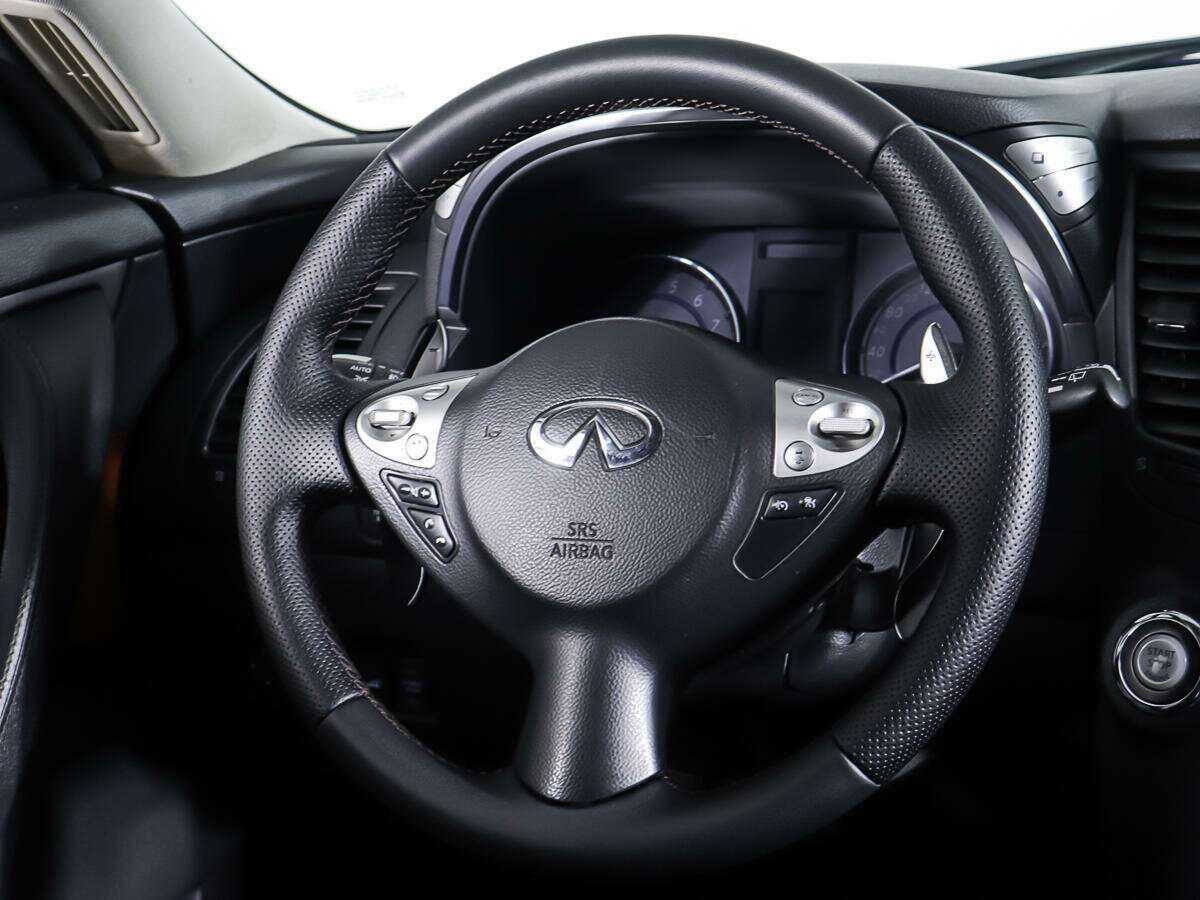 Купить Infiniti FX с пробегом. Фото: #14