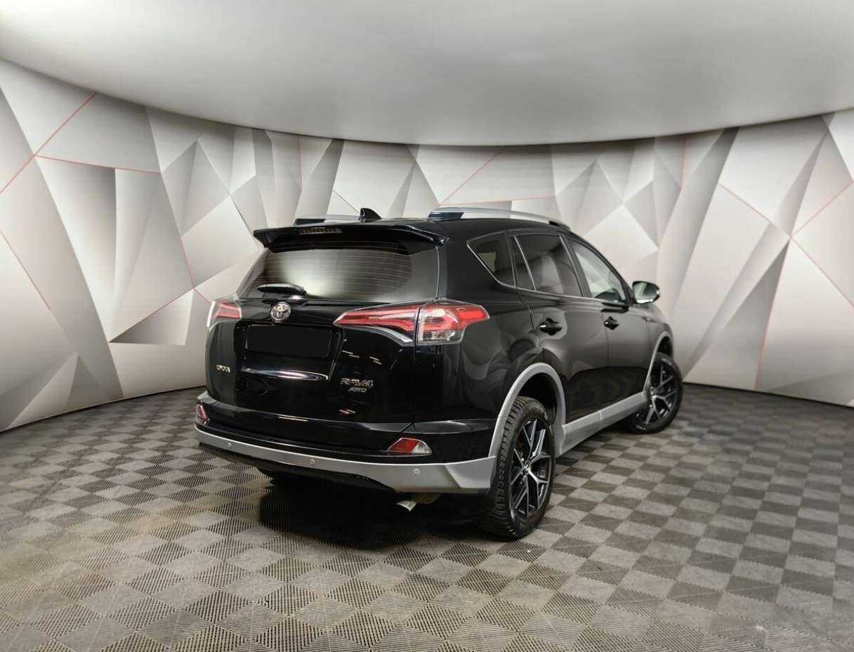 Купить Toyota RAV4 с пробегом. Фото: #1