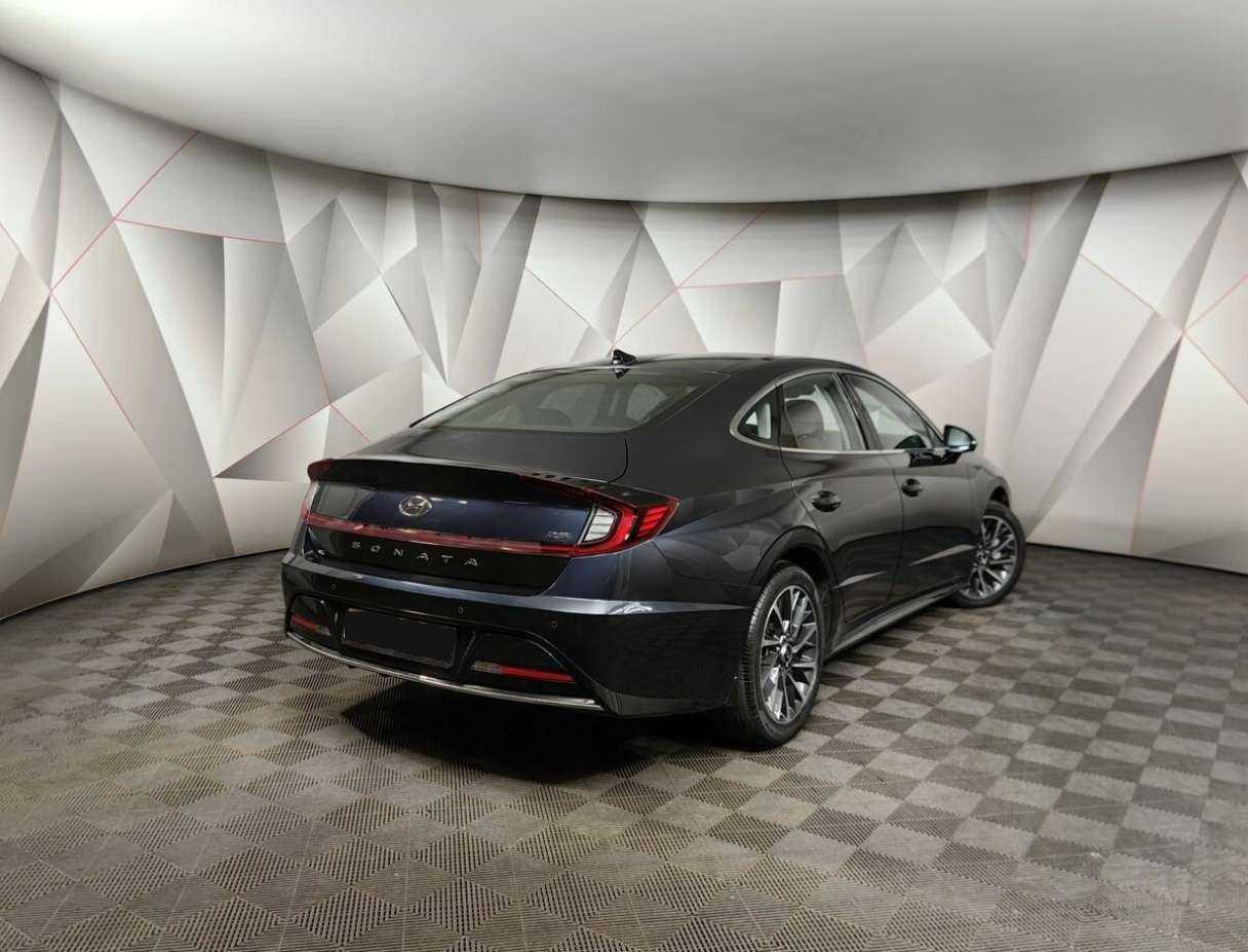Купить Hyundai Sonata с пробегом. Фото: #1