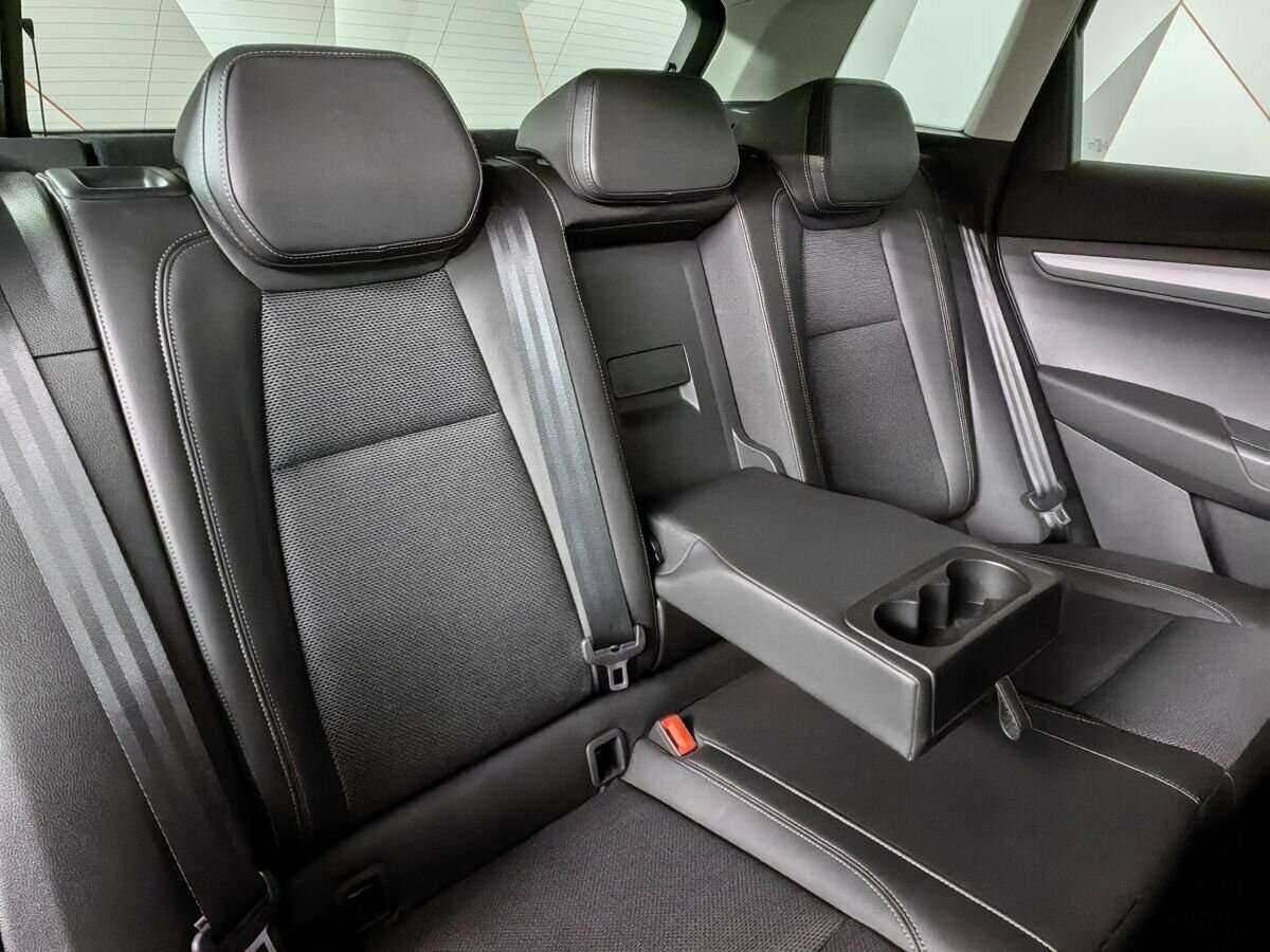 Купить Skoda Karoq с пробегом. Фото: #12