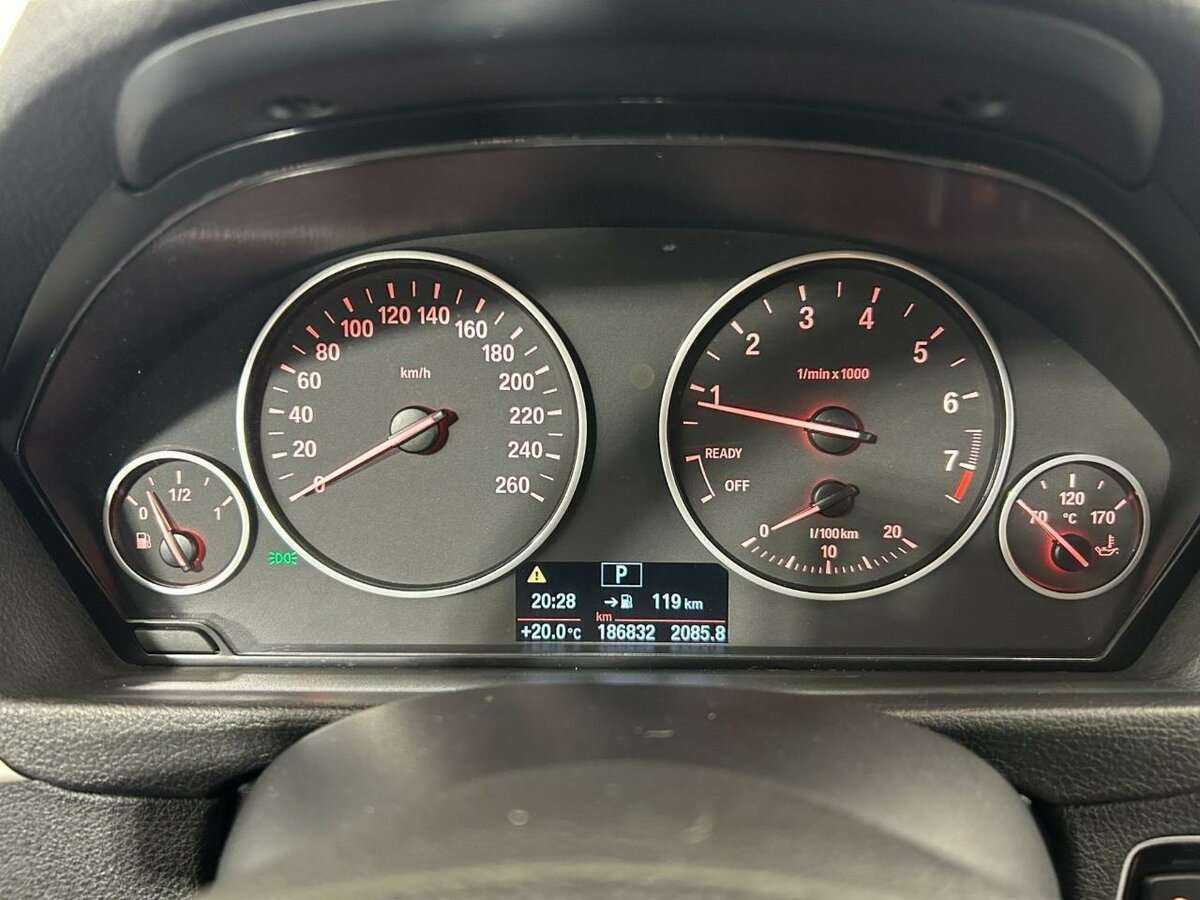 Купить BMW 3 серии с пробегом. Фото: #10