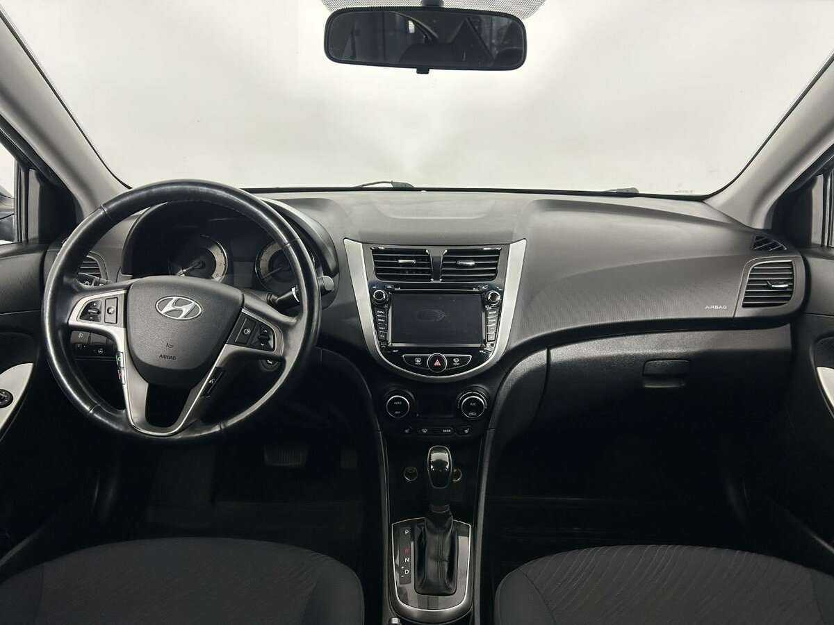 Купить Hyundai Solaris с пробегом. Фото: #6