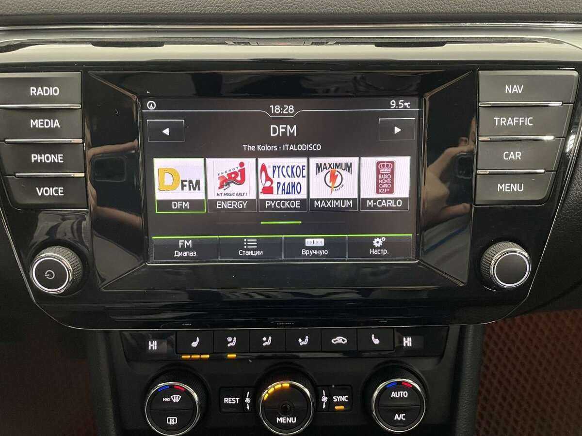 Купить Skoda Superb с пробегом. Фото: #10