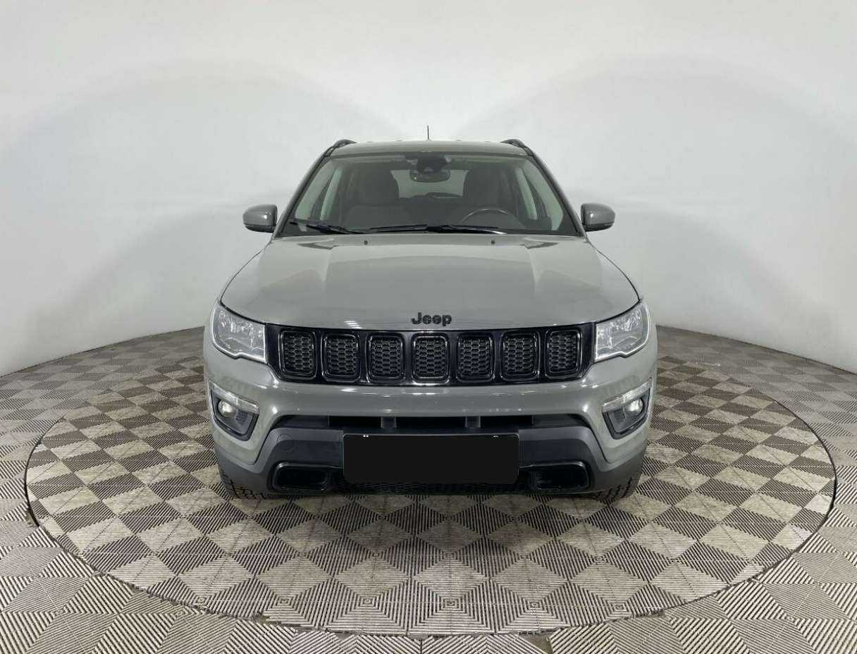 Купить Jeep Compass с пробегом. Фото: #1