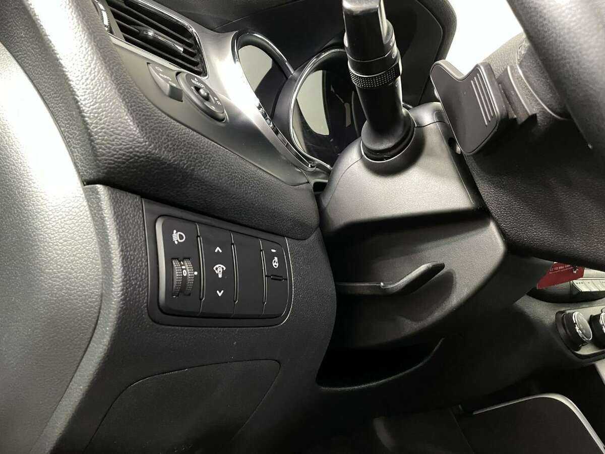 Купить Kia Ceed с пробегом. Фото: #8