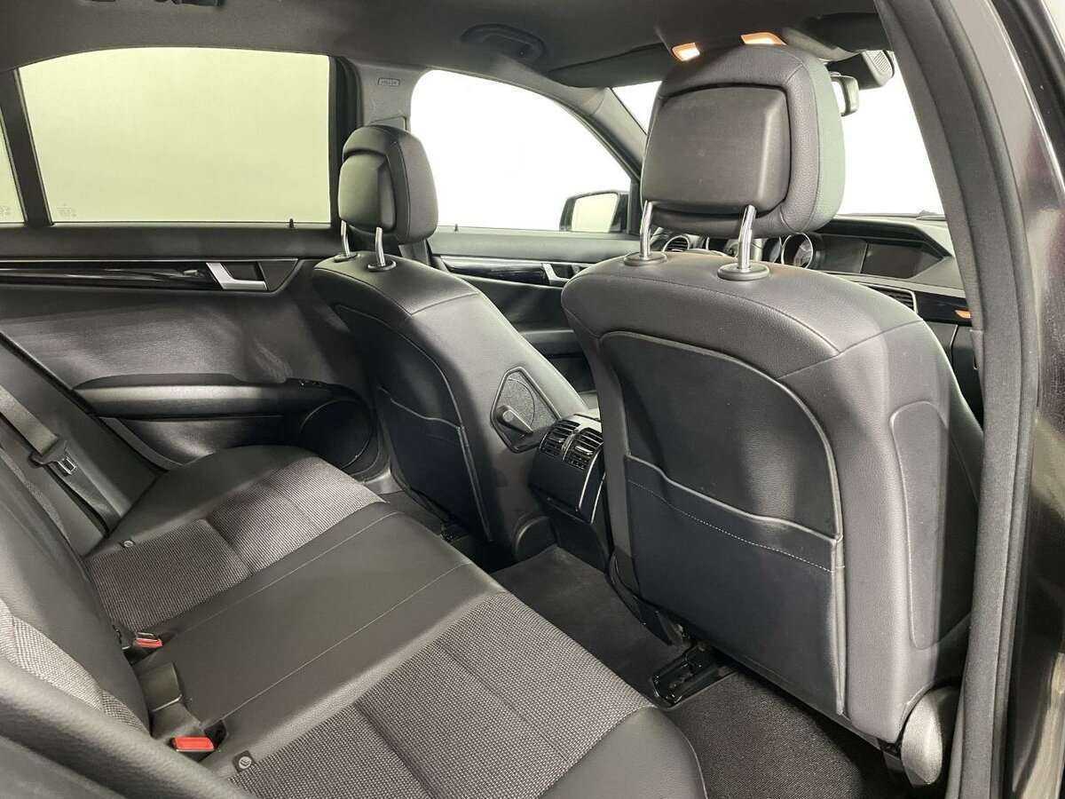 Купить Mercedes-Benz C-Класс с пробегом. Фото: #15