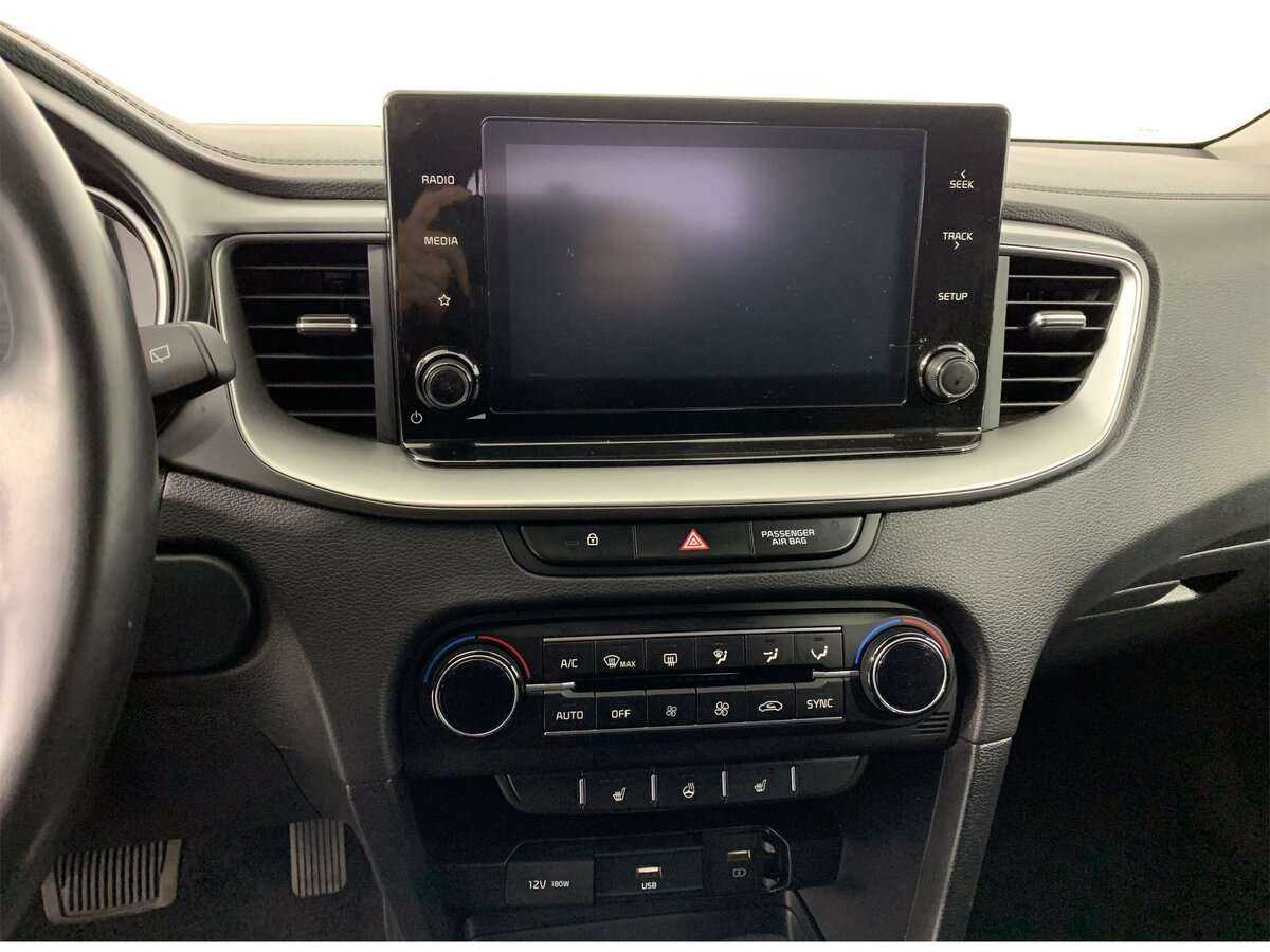 Купить Kia Ceed с пробегом. Фото: #12