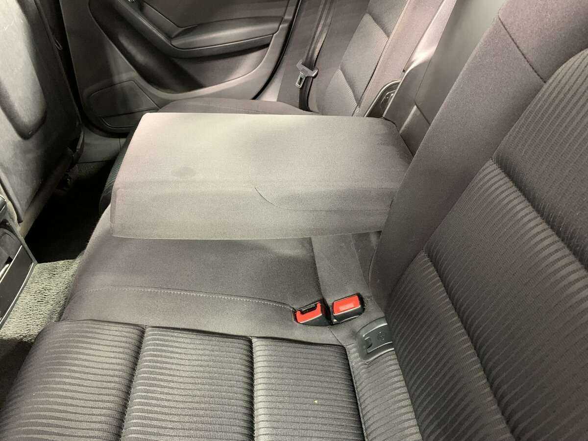 Купить Audi A4 с пробегом. Фото: #14