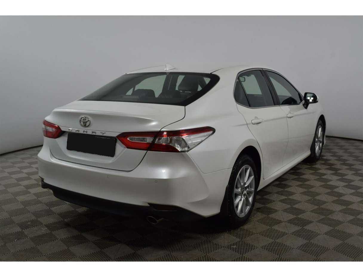 Купить Toyota Camry с пробегом. Фото: #4