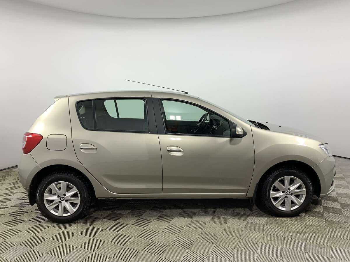 Купить Renault Sandero с пробегом. Фото: #3