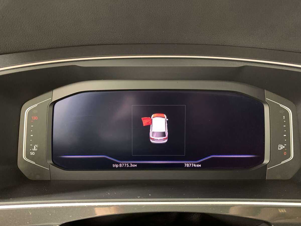 Купить Volkswagen Tiguan с пробегом. Фото: #10