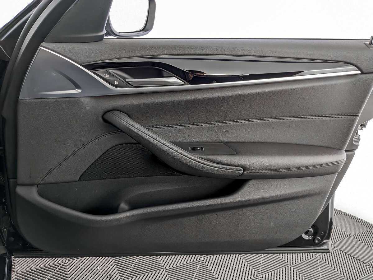 Купить BMW 5 серии с пробегом. Фото: #19