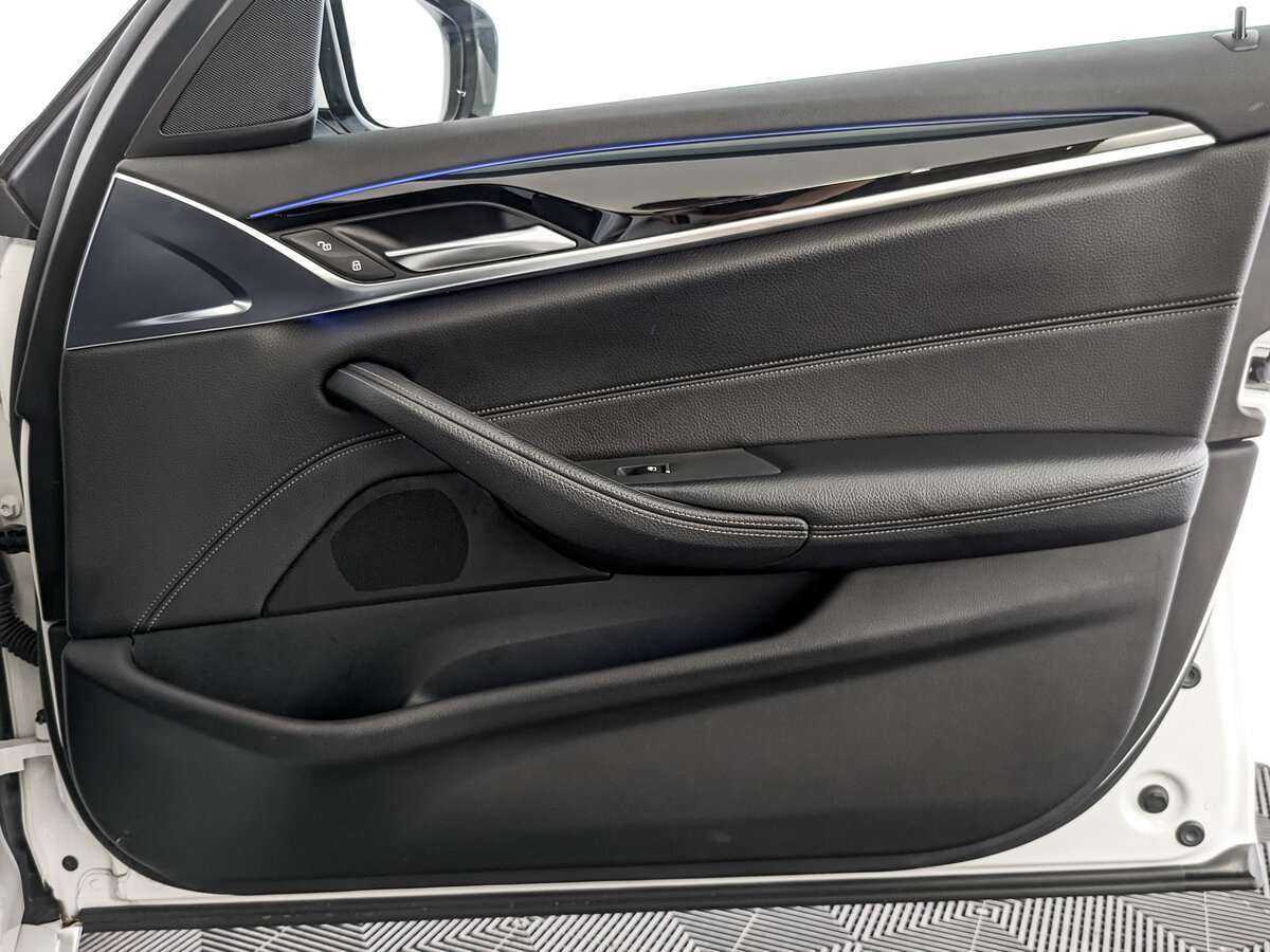 Купить BMW 5 серии с пробегом. Фото: #19