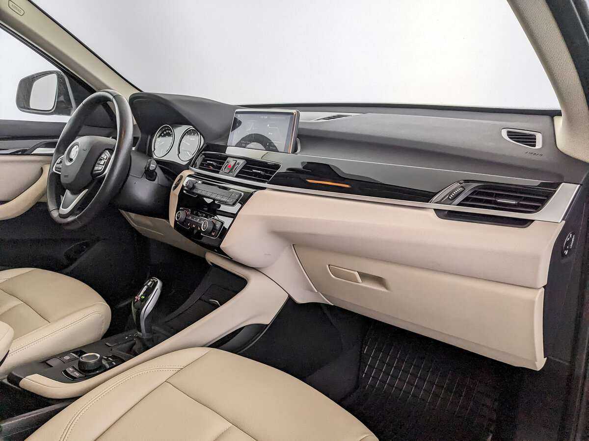 Купить BMW X1 с пробегом. Фото: #8