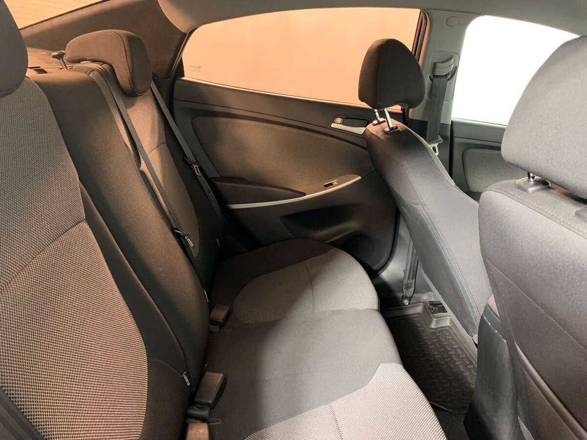 Купить Hyundai Solaris с пробегом. Фото: #14