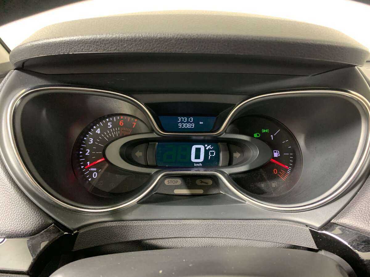 Купить Renault Kaptur с пробегом. Фото: #11