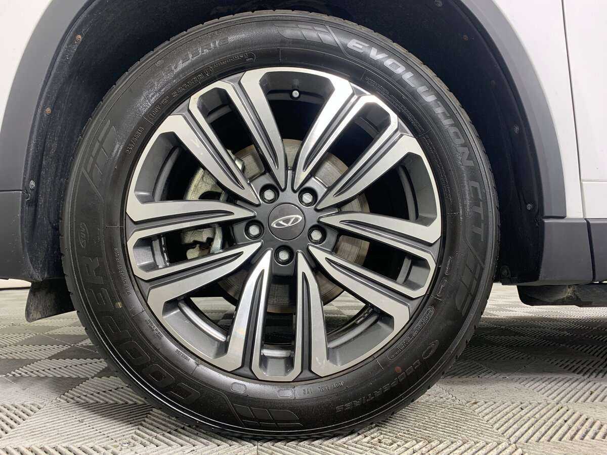 Купить Chery Tiggo 8 с пробегом. Фото: #8