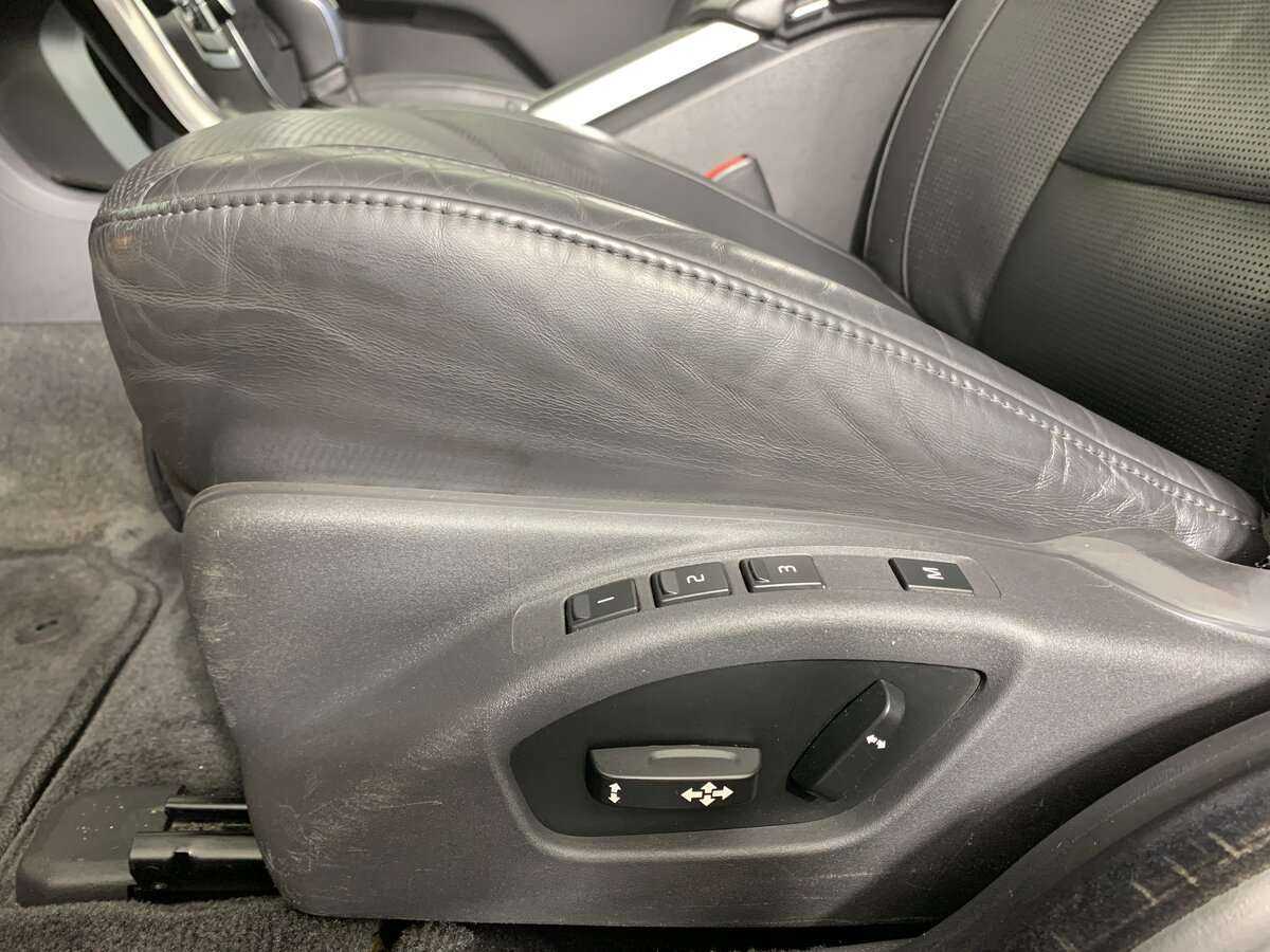 Купить Volvo S80 с пробегом. Фото: #13