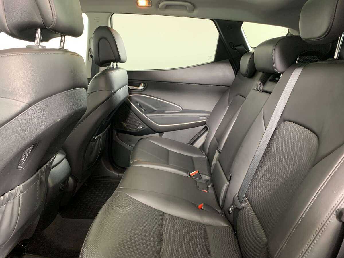 Купить Hyundai Santa Fe с пробегом. Фото: #16