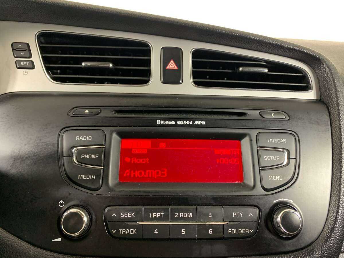 Купить Kia Ceed с пробегом. Фото: #12