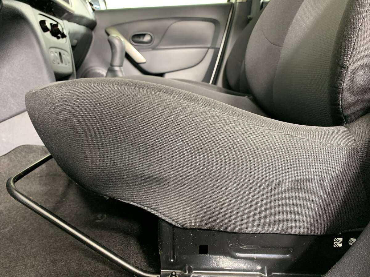 Купить Renault Sandero с пробегом. Фото: #13