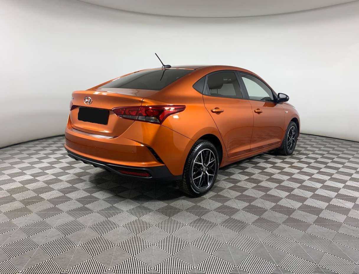 Купить Hyundai Solaris с пробегом. Фото: #4