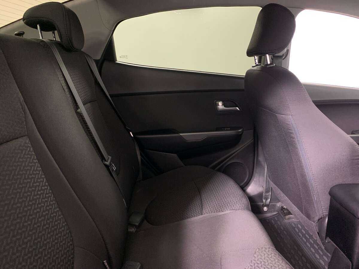 Купить Kia Rio с пробегом. Фото: #14