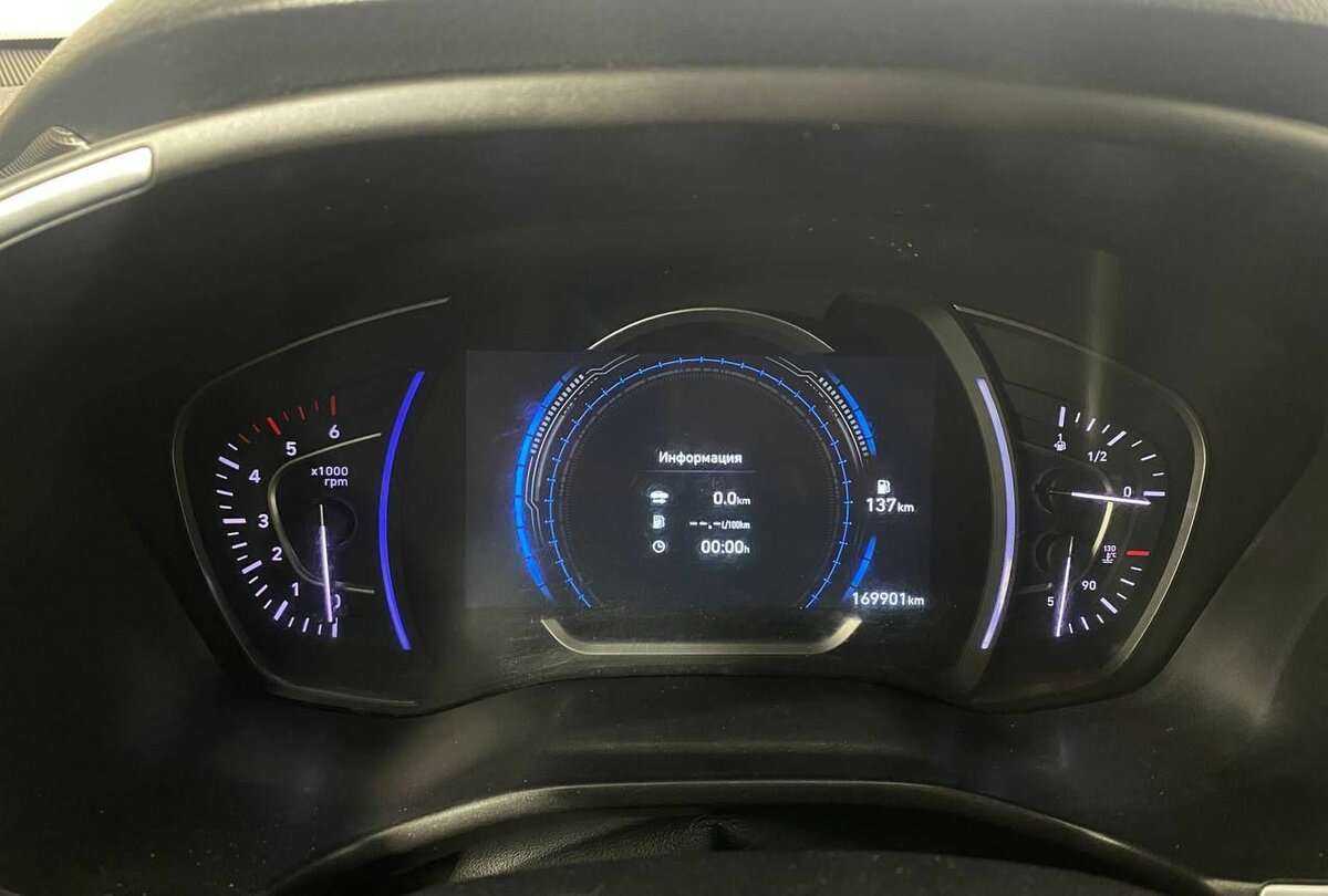Купить Hyundai Santa Fe с пробегом. Фото: #9