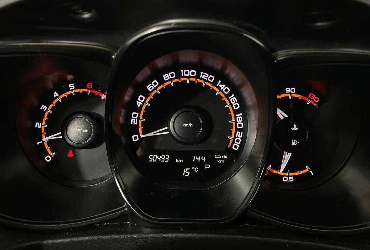 Купить Lada (ВАЗ) Vesta с пробегом. Фото: #9