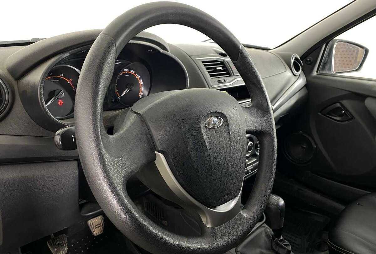 Купить Lada (ВАЗ) Granta с пробегом. Фото: #11