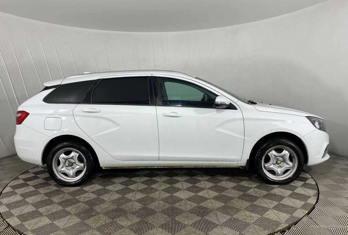 Купить Lada (ВАЗ) Vesta с пробегом. Фото: #3