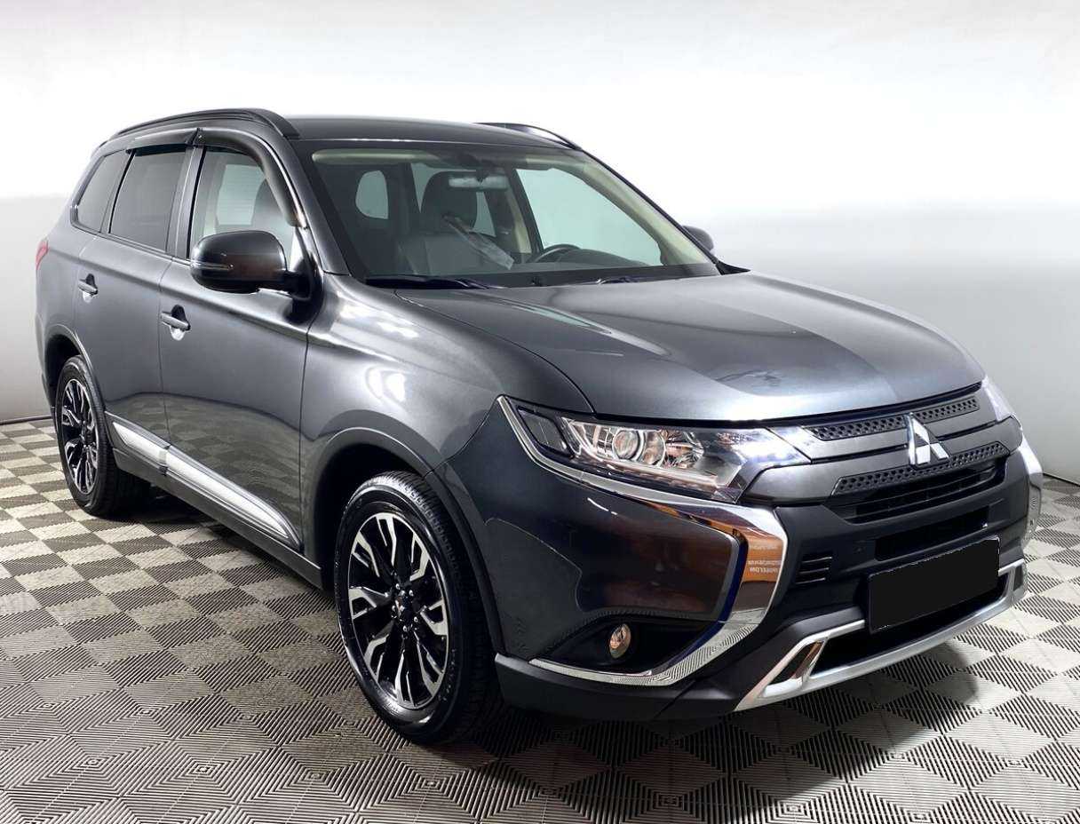 Купить Mitsubishi Outlander с пробегом. Фото: #2