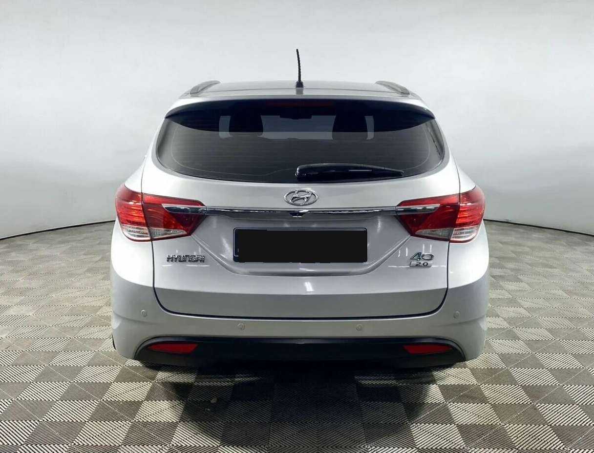 Купить Hyundai i40 с пробегом. Фото: #3